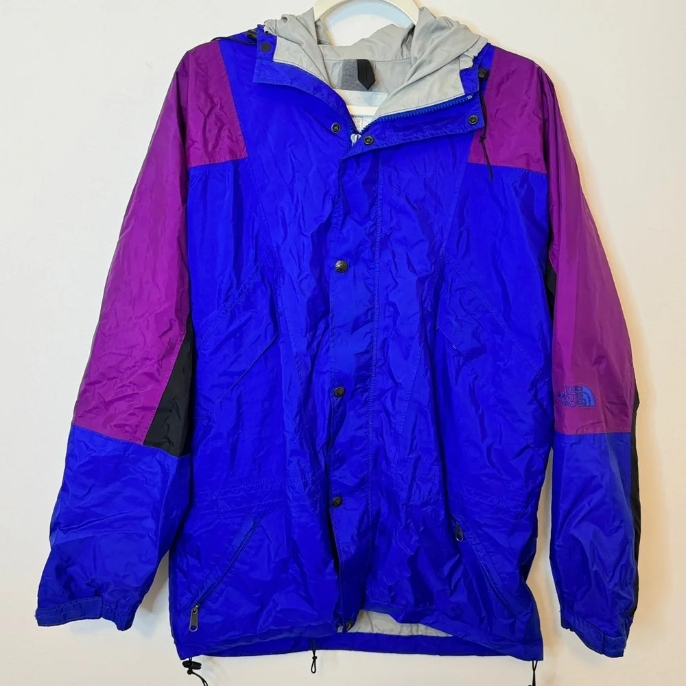 The North Face Vintage Gore Tex Jacket Men’s Size Medium Retro Ski Blue Purple